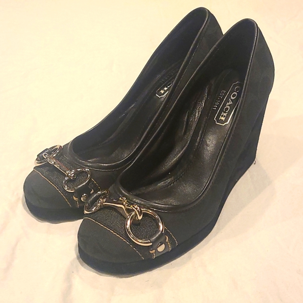 COACH BLACK WEDGE SHOES SIZE 7.5